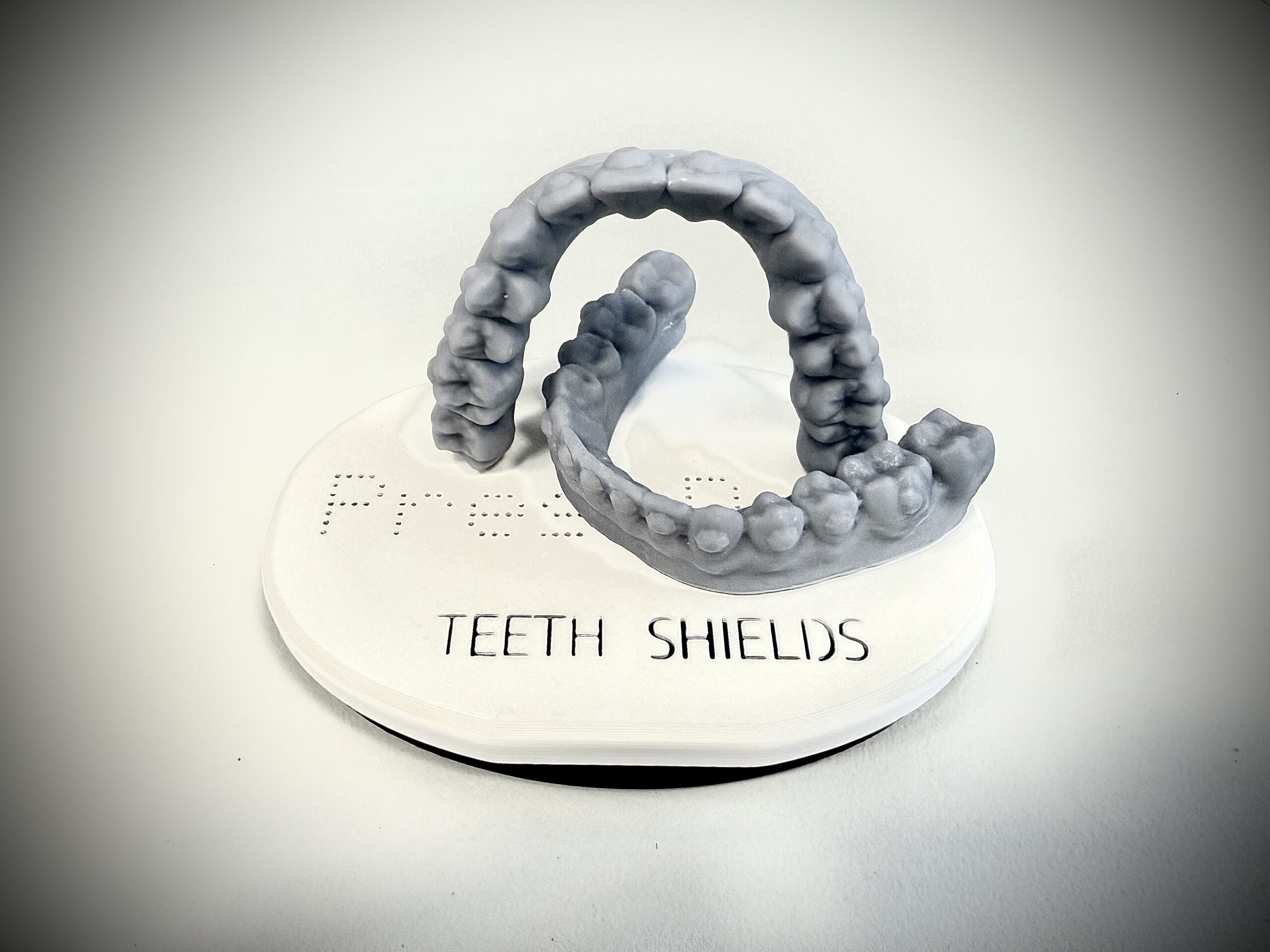 wybielanie-zebow-nakladkowe-pressdots